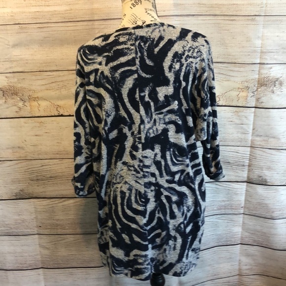 Clara Sun Woo Top Short Sleeves Swirls of Blue Size XS - Picture 5 of 8